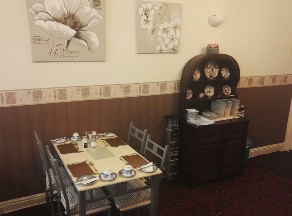 White Moon Hotel แบล็คพูล ภายนอก รูปภาพ